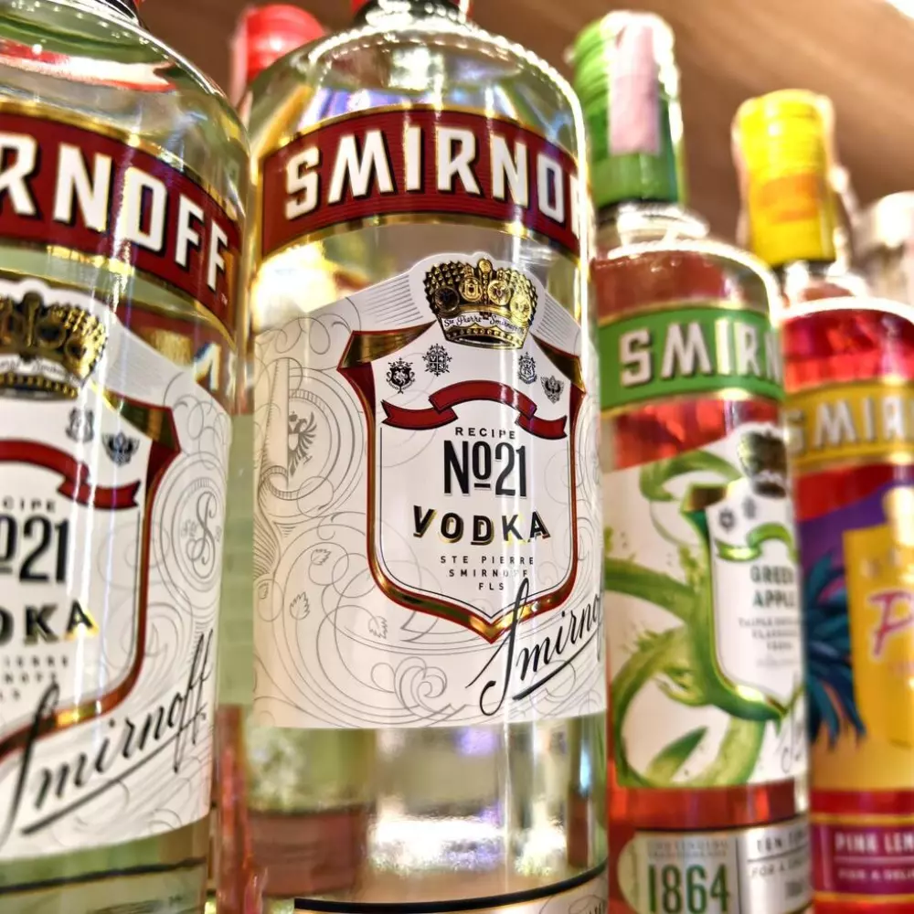 Smirnoff Standar Vodka Global
