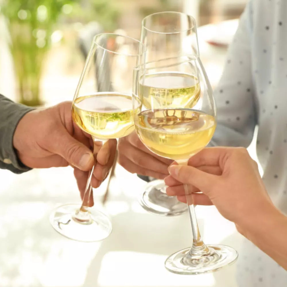 White Wine, Gelas yang Menjaga Kesegaran Rasa